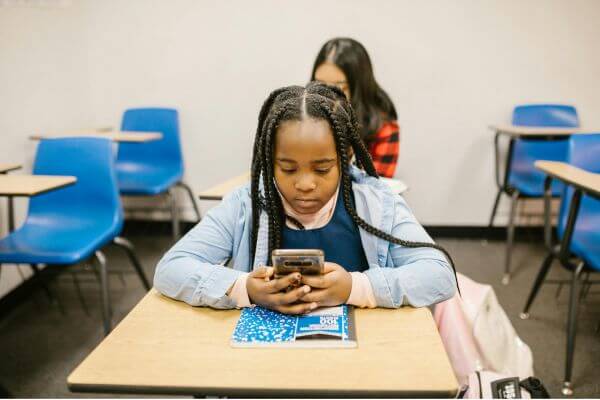 Cyberbullying-Como-Detectar-e-Proteger-Seu-Filho